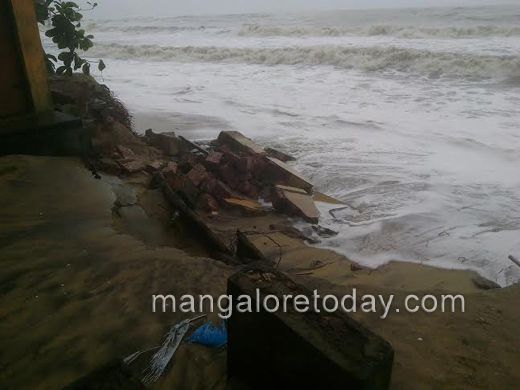 sea erosion  4